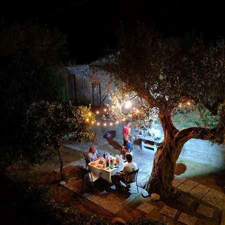 La Casa Di Giulia Lägenhet Forza dʼAgro Exteriör bild