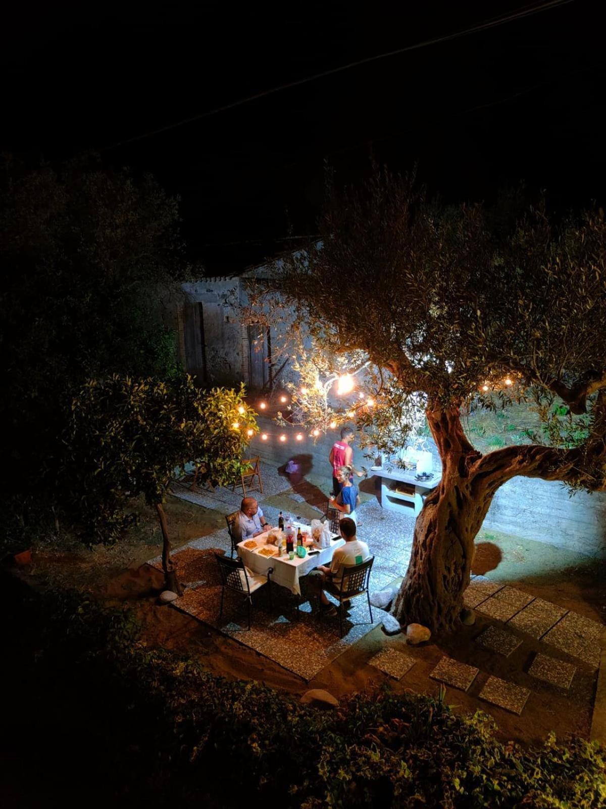 La Casa Di Giulia Lägenhet Forza dʼAgro Exteriör bild