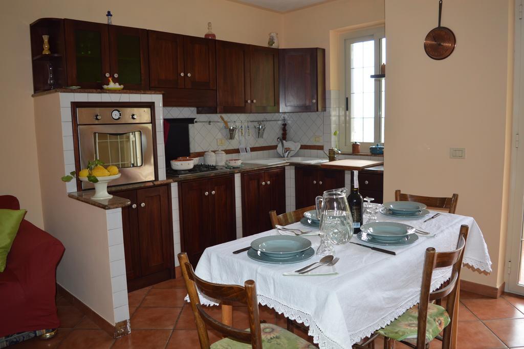 La Casa Di Giulia Lägenhet Forza dʼAgro Exteriör bild